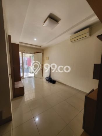 HUNIAN EKSKLUSIF! Rumah area Green Lake City, 2 KM, Design Modern, Luas 90m² Bangunan 150m² HUNIAN EKSKLUSIF! Rumah area Green Lake City, 2 KM, Design Modern, Luas 90m² Bangunan 150m²