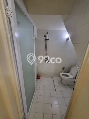HUNIAN EKSKLUSIF! Rumah area Green Lake City, 2 KM, Design Modern, Luas 90m² Bangunan 150m² HUNIAN EKSKLUSIF! Rumah area Green Lake City, 2 KM, Design Modern, Luas 90m² Bangunan 150m²