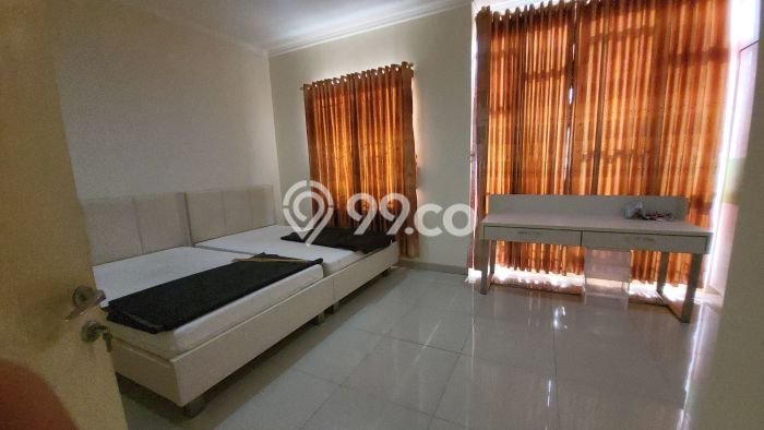 HUNIAN EKSKLUSIF! Rumah area Green Lake City, 2 KM, Design Modern, Luas 90m² Bangunan 150m² HUNIAN EKSKLUSIF! Rumah area Green Lake City, 2 KM, Design Modern, Luas 90m² Bangunan 150m²