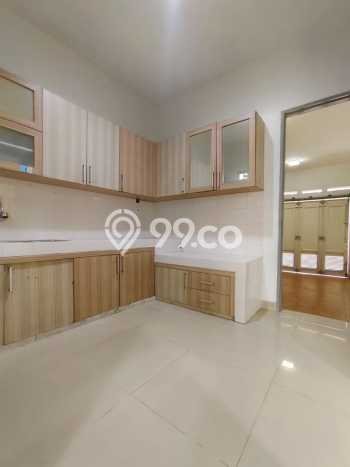 Dijual Rumah Luas Megah Dengan View Eksklusif di Gading Serpong, Tangerang Dijual Rumah Luas Megah Dengan View Eksklusif di Gading Serpong, Tangerang