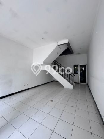 Unit Ruko Disewakan di Gading Serpong di Area Ramai & Strategis Unit Ruko Disewakan di Gading Serpong di Area Ramai & Strategis