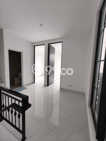 Ready to Use! Premium House LT 60m2 Desain Elegan di Meruya Ready to Use! Premium House LT 60m2 Desain Elegan di Meruya