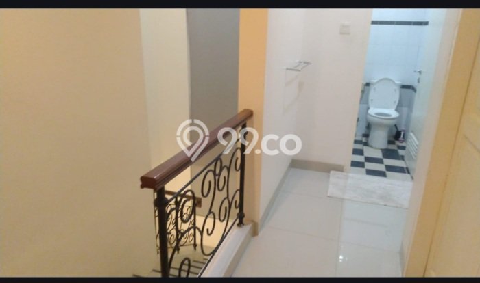 Dijual Rumah Mewah Megah Dengan View Cantik di Gading Serpong, Tangerang Dijual Rumah Mewah Megah Dengan View Cantik di Gading Serpong, Tangerang