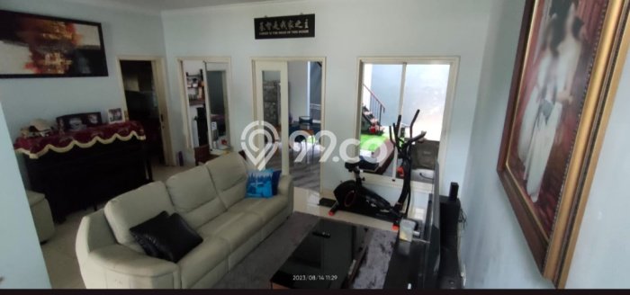 Rumah Luxury Modern Tanpa Renovasi di Gading Serpong Tangerang Rumah Luxury Modern Tanpa Renovasi di Gading Serpong Tangerang