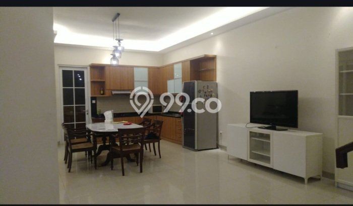 Dijual Rumah Mewah Megah Dengan View Cantik di Gading Serpong, Tangerang Dijual Rumah Mewah Megah Dengan View Cantik di Gading Serpong, Tangerang