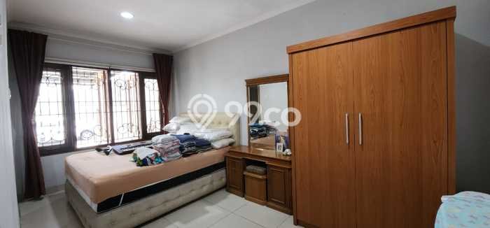 Hunian Mewah Siap Huni LT 200m2 di Kelapa Dua, Tangerang Hunian Mewah Siap Huni LT 200m2 di Kelapa Dua, Tangerang