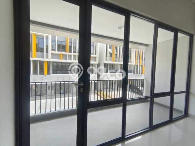 Ruko Disewakan Kawasan BSD City, Luas 127m², Area Bisnis, Akses Strategis Ruko Disewakan Kawasan BSD City, Luas 127m², Area Bisnis, Akses Strategis