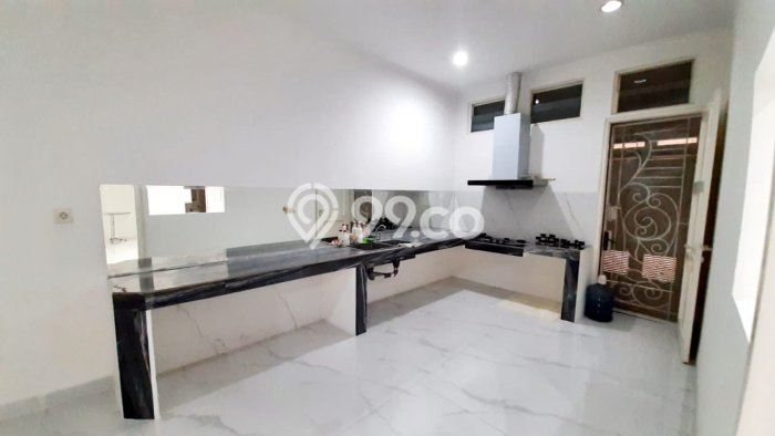 FEATURED! Rumah Nyaman di Gading Serpong The Spring, LT 180m² Bangunan 207m² FEATURED! Rumah Nyaman di Gading Serpong The Spring, LT 180m² Bangunan 207m²