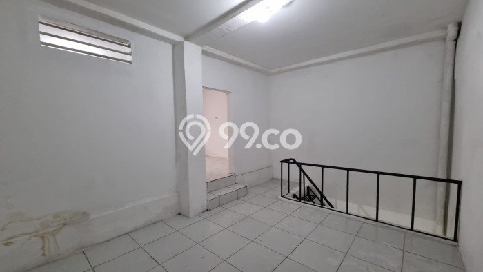 Ruko Strategis Kawasan Kelapa Gading, Luas 300m², Mainroad, Area Bisnis Aktif Ruko Strategis Kawasan Kelapa Gading, Luas 300m², Mainroad, Area Bisnis Aktif