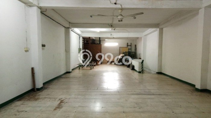 LOKASI TERBAIK! Ruko Kawasan Pangeran Jayakarta, Luas 315m², Akses Strategis LOKASI TERBAIK! Ruko Kawasan Pangeran Jayakarta, Luas 315m², Akses Strategis