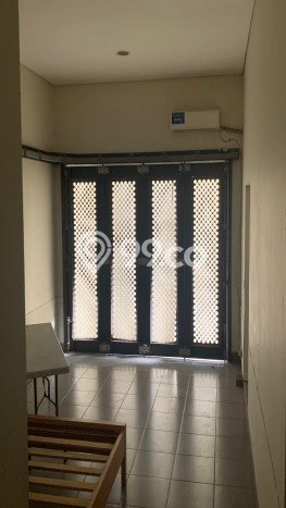 Rumah Asri area BSD Green Wich, 4 KM, Area Strategis, Luas 250m² LB 215m² Rumah Asri area BSD Green Wich, 4 KM, Area Strategis, Luas 250m² LB 215m²