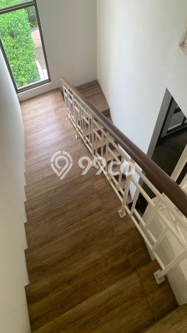 Rumah Asri area BSD Green Wich, 4 KM, Area Strategis, Luas 250m² LB 215m² Rumah Asri area BSD Green Wich, 4 KM, Area Strategis, Luas 250m² LB 215m²