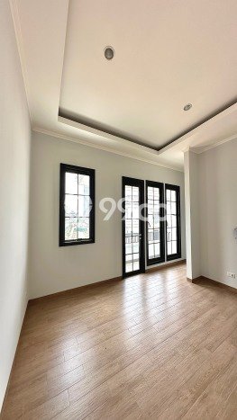 Rumah Elit Modern Tanpa Renovasi di Alam Sutera Tangerang Rumah Elit Modern Tanpa Renovasi di Alam Sutera Tangerang