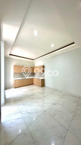 Rumah Elit Modern Tanpa Renovasi di Alam Sutera Tangerang Rumah Elit Modern Tanpa Renovasi di Alam Sutera Tangerang