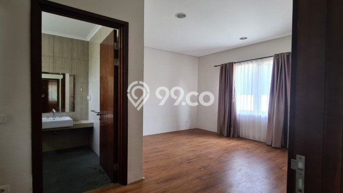 PRIME LOCATION! Rumah di BSD City, 3 KT, Area Tenang, Luas 162m² Bangunan 125m² PRIME LOCATION! Rumah di BSD City, 3 KT, Area Tenang, Luas 162m² Bangunan 125m²