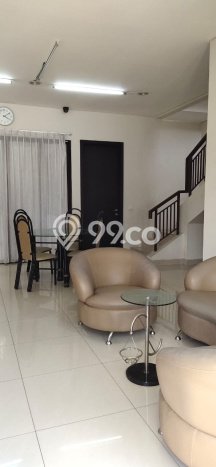 Disewakan Rumah Murah di BSD City Tangerang dengan 3 KT Disewakan Rumah Murah di BSD City Tangerang dengan 3 KT