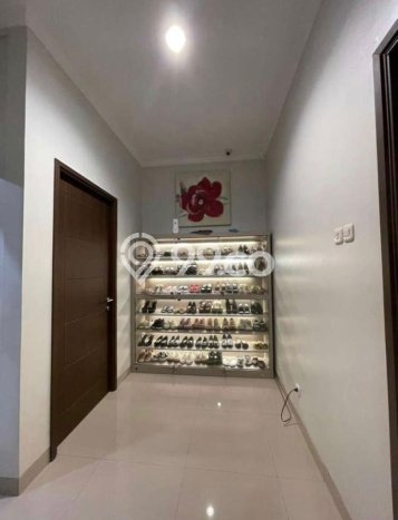 Rumah area Ciputat, Tangerang Selatan, Luas 135m² LB 250m² Rumah area Ciputat, Tangerang Selatan, Luas 135m² LB 250m²
