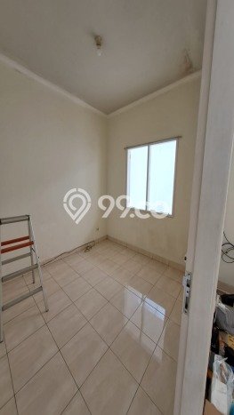 Disewakan! Rumah 3 Kamar Tidur &
2 Kamar Mandi di BSD City, Tangerang Disewakan! Rumah 3 Kamar Tidur &
2 Kamar Mandi di BSD City, Tangerang