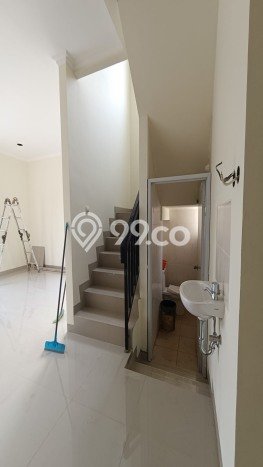 HOT LISTING! Rumah Siap Huni lokasi Gading Serpong, Tangerang, LT 94m² Bangunan 140m² HOT LISTING! Rumah Siap Huni lokasi Gading Serpong, Tangerang, LT 94m² Bangunan 140m²