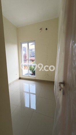 HOT LISTING! Rumah Siap Huni lokasi Gading Serpong, Tangerang, LT 94m² Bangunan 140m² HOT LISTING! Rumah Siap Huni lokasi Gading Serpong, Tangerang, LT 94m² Bangunan 140m²