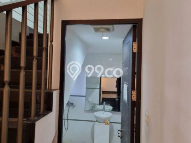 Jarang Ada! Rumah Sewa 4 Kamar Nyaman Siap Huni Alam Sutera Jarang Ada! Rumah Sewa 4 Kamar Nyaman Siap Huni Alam Sutera