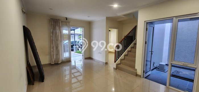 Disewakan Rumah Murah di Gading Serpong Tangerang Punya 3 Kamar Tidur Disewakan Rumah Murah di Gading Serpong Tangerang Punya 3 Kamar Tidur