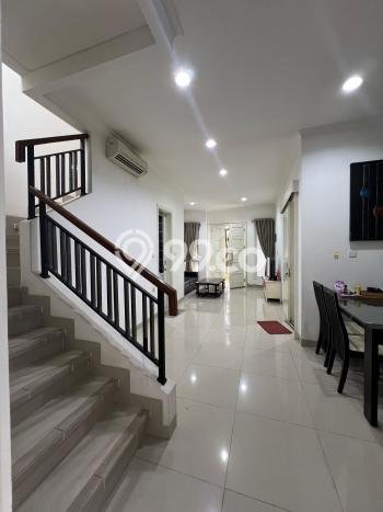 Rumah LT 105m² Dekat Tempat Strategis di Gading Serpong, Tangerang Rumah LT 105m² Dekat Tempat Strategis di Gading Serpong, Tangerang