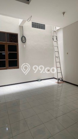 Disewakan! Rumah 3 Kamar Tidur &
3 Kamar Mandi di Sektor 1E-Gading Serpong, Tangerang Disewakan! Rumah 3 Kamar Tidur &
3 Kamar Mandi di Sektor 1E-Gading Serpong, Tangerang