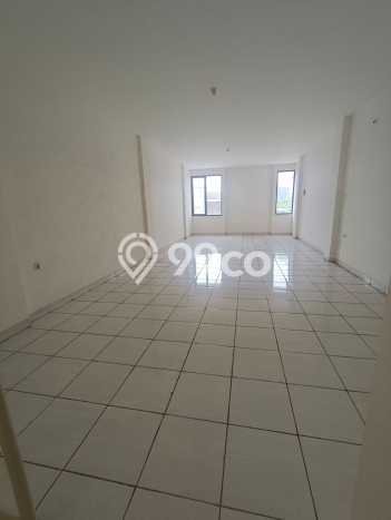 LOKASI STRATEGIS! Ruko di Karawaci, Luas 210m², Pusat Komersial, Jalan Utama LOKASI STRATEGIS! Ruko di Karawaci, Luas 210m², Pusat Komersial, Jalan Utama