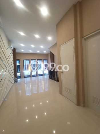 Ruko Disewakan di BSD City, Luas 115m², Jalan Strategis, Lokasi Mudah Ruko Disewakan di BSD City, Luas 115m², Jalan Strategis, Lokasi Mudah