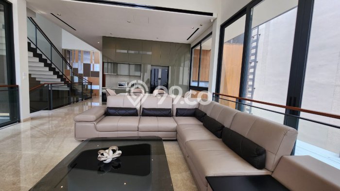 Rumah Idaman 5 Kamar Tidur Akses Mudah di BSD City, Tangerang Rumah Idaman 5 Kamar Tidur Akses Mudah di BSD City, Tangerang
