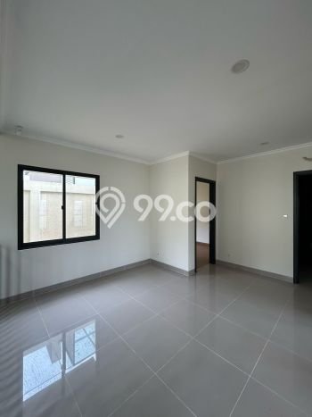 Rumah Strategis Gading Serpong, Tangerang, Luas 149m² LB 134m² Rumah Strategis Gading Serpong, Tangerang, Luas 149m² LB 134m²