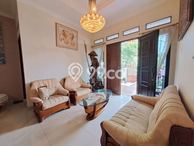 Rumah Lokasi Strategis di Pondok Kelapa, Jakarta Timur, Luas 200m² Bangunan 199m² Rumah Lokasi Strategis di Pondok Kelapa, Jakarta Timur, Luas 200m² Bangunan 199m²
