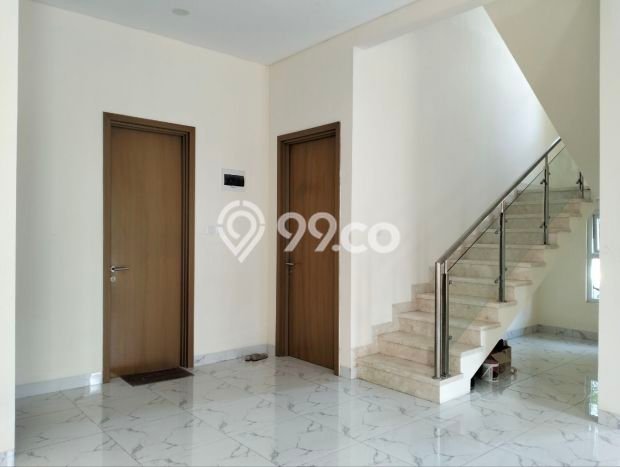 Ready to Use! Premium House LT 174m2 Desain Modern di Cipinang Ready to Use! Premium House LT 174m2 Desain Modern di Cipinang