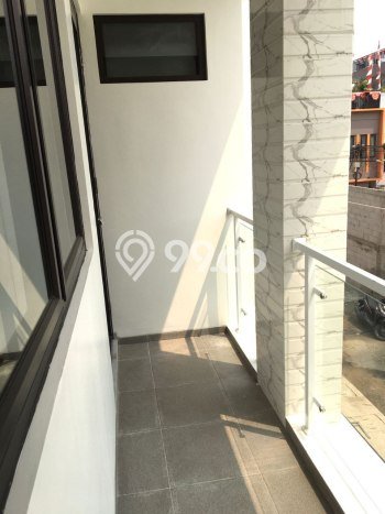 Jual Segera Rumah 4 KT 4 KM di Rawamangun, Jakarta Timur Jual Segera Rumah 4 KT 4 KM di Rawamangun, Jakarta Timur
