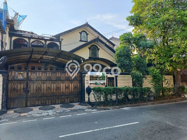Rumah Mewah Dijual LT 481m2 di Duren Sawit, Jakarta Timur Rumah Mewah Dijual LT 481m2 di Duren Sawit, Jakarta Timur