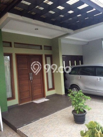 For Sale Hunian Rumah Terawat 6 Kamar di Jatiwaringin, Bekasi For Sale Hunian Rumah Terawat 6 Kamar di Jatiwaringin, Bekasi