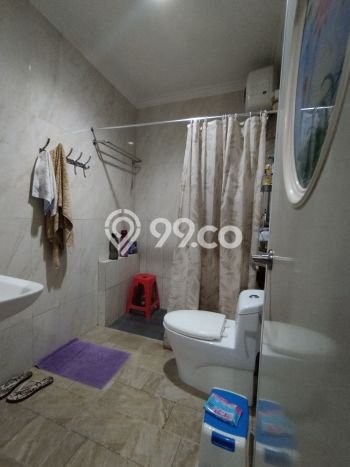 For Sale! Luxury House LT 355m2 Desain Elegan di Kemang Pratama For Sale! Luxury House LT 355m2 Desain Elegan di Kemang Pratama