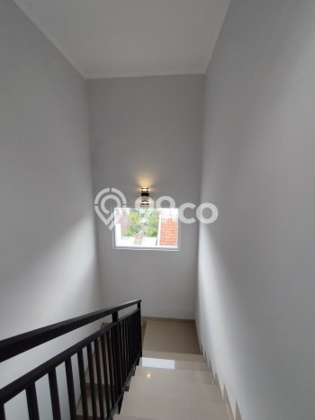 Jual Rumah Eksklusif 3 KT di Cipedak, Jakarta Selatan Jual Rumah Eksklusif 3 KT di Cipedak, Jakarta Selatan