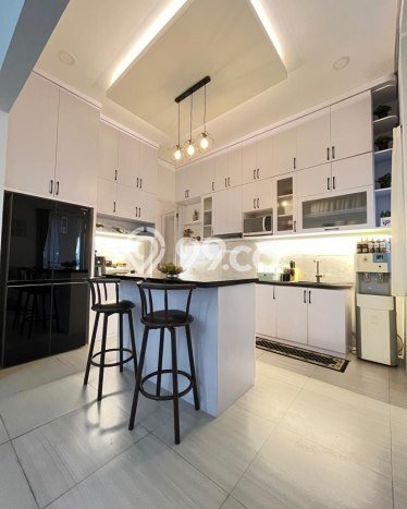 Jual Rumah Mewah Megah Dengan View Eksklusif di Kota Wisata, Jakarta Timur Jual Rumah Mewah Megah Dengan View Eksklusif di Kota Wisata, Jakarta Timur