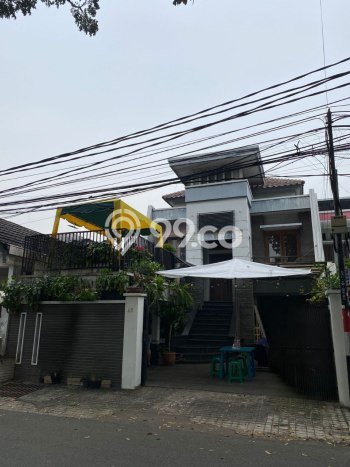 Rumah Elit Modern Siap Huni di Otista Jakarta Timur Rumah Elit Modern Siap Huni di Otista Jakarta Timur