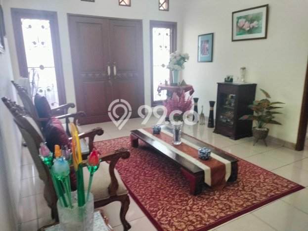 Jual Rumah Luas Elegan Dengan View Cantik di Jatiwaringin, Bekasi Jual Rumah Luas Elegan Dengan View Cantik di Jatiwaringin, Bekasi