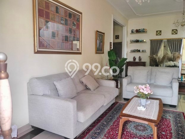 Jual Rumah Luas Elegan Dengan View Cantik di Jatiwaringin, Bekasi Jual Rumah Luas Elegan Dengan View Cantik di Jatiwaringin, Bekasi
