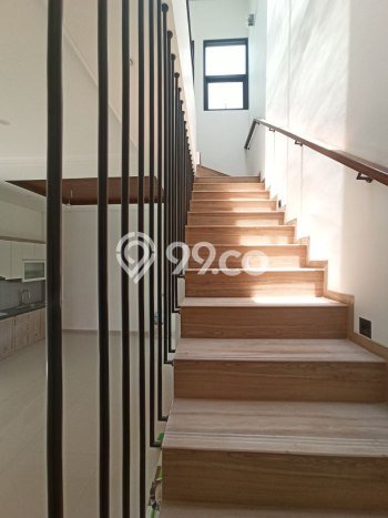 Rumah Mewah LB 140m2 Siap Pakai Desain Elegan di Rawamangun, Jakarta Timur Rumah Mewah LB 140m2 Siap Pakai Desain Elegan di Rawamangun, Jakarta Timur