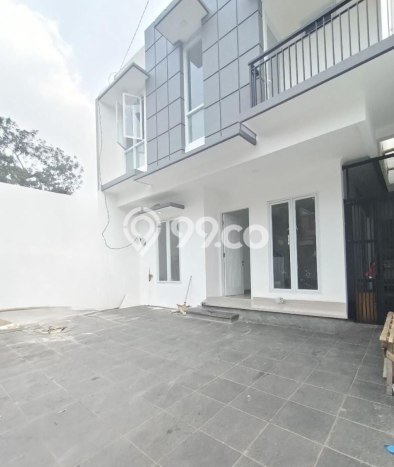 Siap Huni Rumah Minimalis & Modern LB 150m2 di Jatiwaringin Siap Huni Rumah Minimalis & Modern LB 150m2 di Jatiwaringin