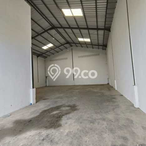 Area Strategis! Disewakan Gudang Lokasi Tangerang, Tangerang Cocok untuk Bisnis Area Strategis! Disewakan Gudang Lokasi Tangerang, Tangerang Cocok untuk Bisnis