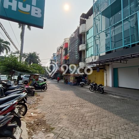 Unit Ruko Dijual di Jakarta Barat LT 75m2 & LB 300m2 Unit Ruko Dijual di Jakarta Barat LT 75m2 & LB 300m2