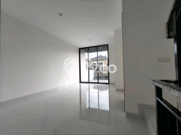 Disewakan Rumah Murah di Pantai Indah Kapuk Jakarta Utara dengan 4 KT Disewakan Rumah Murah di Pantai Indah Kapuk Jakarta Utara dengan 4 KT
