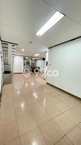 Rumah sewa siap huni 4 KT di Muara Karang, Jakarta Utara Rumah sewa siap huni 4 KT di Muara Karang, Jakarta Utara
