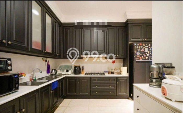 Rumah Elit LB 450m2 Siap Huni Desain Elegan di Permata Buana, Jakarta Barat Rumah Elit LB 450m2 Siap Huni Desain Elegan di Permata Buana, Jakarta Barat